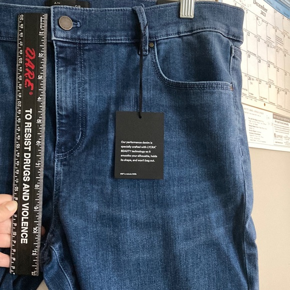 Embroidered Hem Performance Stretch Skinny Jeans ,size-14. - Picture 9 of 9